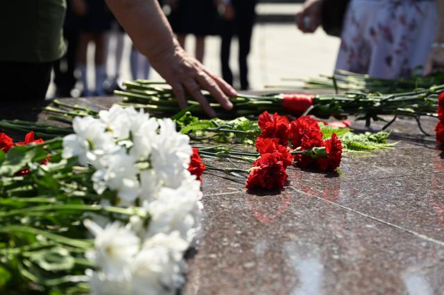 Челябинские студенты прикоснулись к памяти о трагедии 2004 года - Полит74, 28.08.2026