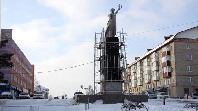 Монумент «Родина-мать» отремонтировали в Камне-на-Оби - Алтайская правда, 26.12.2024