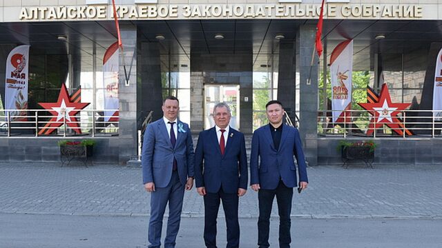 Александр Романенко предложил заключить Соглашение между АКЗС и Маслихатом Восточно-Казахстанской области - Алтайская правда, 09.05.2025