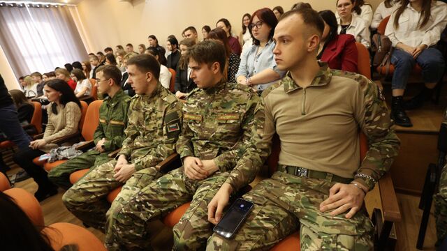 Работодатели cмогут получить субсидию за трудоустройство бойцов СВО - Алтайская правда, 17.05.2025