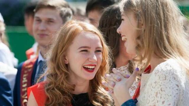 Барнаульские родители рассказали, сколько стоит выпускной - Алтайская правда, 25.05.2025