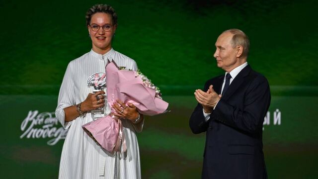 Владимир Путин вручил награды лауреатам премии «Все для Победы!» - Алтайская правда, 07.07.2025