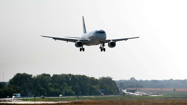Роспотребнадзор запустил горячую линию для пассажиров при задержке авиарейсов - Алтайская правда, 09.07.2025