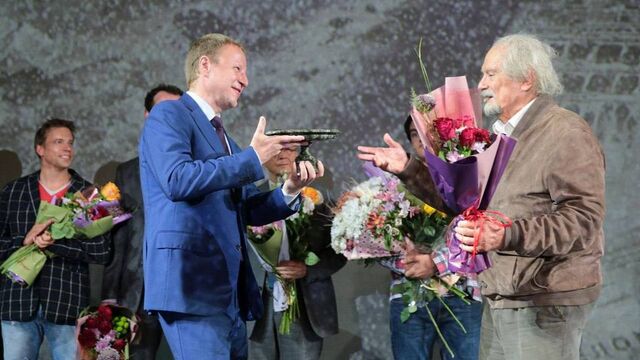 Виктор Томенко поблагодарил Никиту Михалкова за яркий старт фестиваля «Шукшинские дни на Алтае - Алтайская правда, 20.07.2025