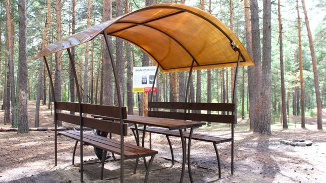 В лесах на территории Барнаула поставили беседки - Алтайская правда, 06.08.2025