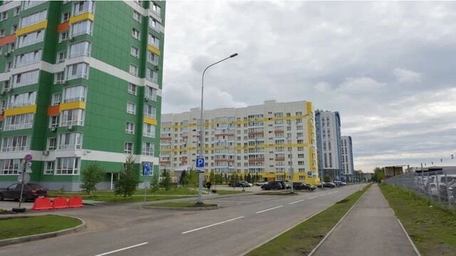 В Барнауле открыли движение по новой улице Багряной - Алтайская правда, 09.08.2025