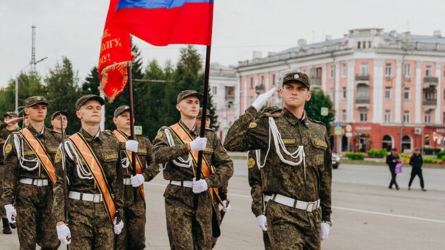 Сотни алтайских студентов успешно зачислены в запас - Алтайская правда, 16.08.2025