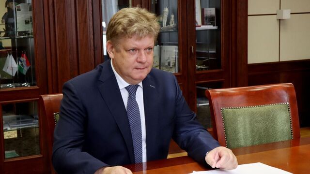 Полпред провёл рабочую встречу с руководителями таможенных органов Сибирского федерального округа и Новосибирской области - Алтайская правда, 24.10.2025