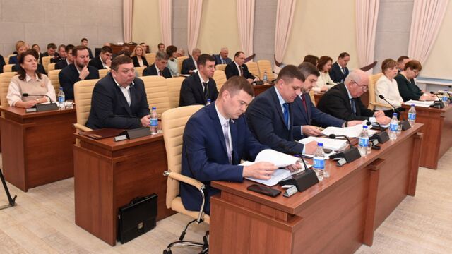 В Барнауле приняли проект городского бюджета В Барнауле приняли проект городского бюджета - Алтайская правда, 31.10.2025