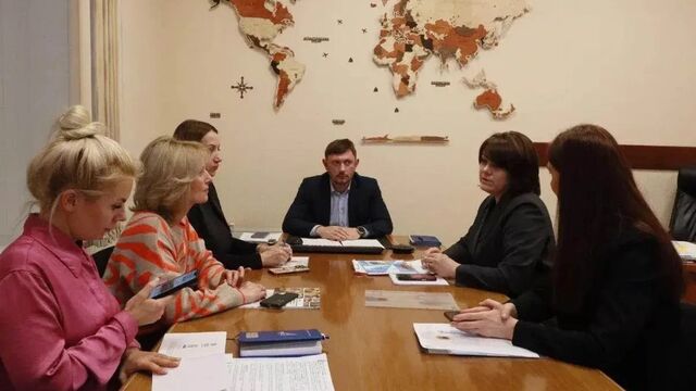 Алтайские производители обсудили вопросы сотрудничества с представителями ведомств Кемеровской области - Алтайская правда, 12.11.2025