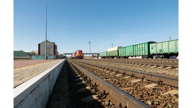 Железнодорожная станция Бийск установила месячный рекорд погрузки - Алтайская правда, 12.11.2025