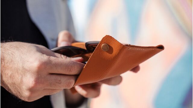 Барнаульского таксиста подозревают в краже - Алтайская правда, 13.11.2025