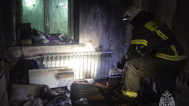 В Камне-на-Оби потушили пожар в трехэтажном доме - Алтайская правда, 18.11.2025