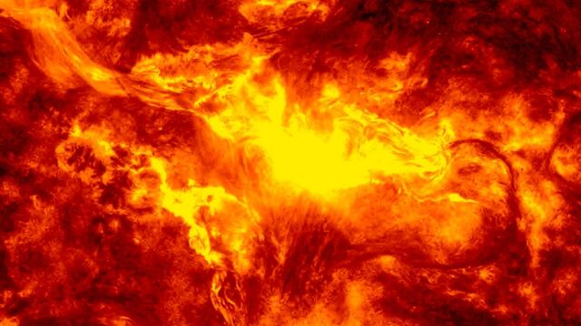 В пригороде Барнаула из горящего дома пожарные вынесли 5 газовых баллонов - Алтайская правда, 22.02.2026