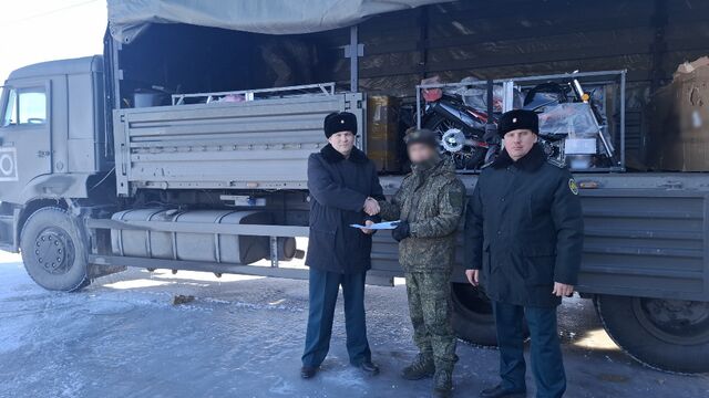 Алтайские таможенники отправили участникам специальной военнной операции 15 питбайков - Алтайская правда, 03.03.2026