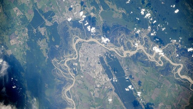 С высоты МКС: как выглядят из космоса Барнаул и Бийск - Алтайская правда, 14.03.2026