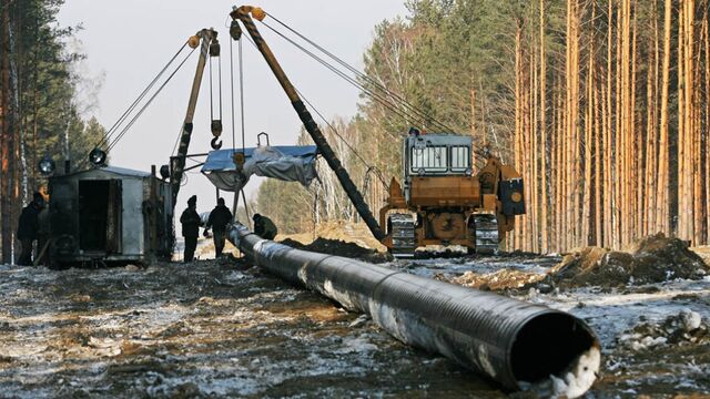 15 марта отмечается День работников бытового обслуживания населения и ЖКХ - Алтайская правда, 15.03.2026