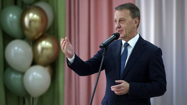 Вячеслав Франк поздравил барнаульцев с Днем работников бытового обслуживания населения и ЖКХ - Алтайская правда, 15.03.2026