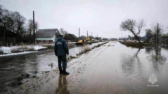 В двух районах Алтайского края талые воды подтопили населенные пункты и участки дорог - Алтайская правда, 29.03.2026
