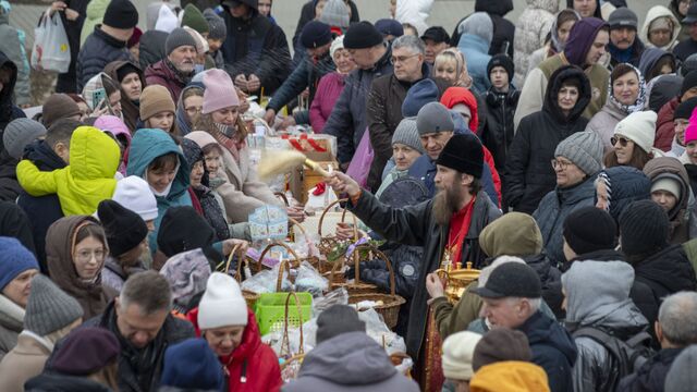 Как барнаульцы отмечают Пасху - Алтайская правда, 12.04.2026