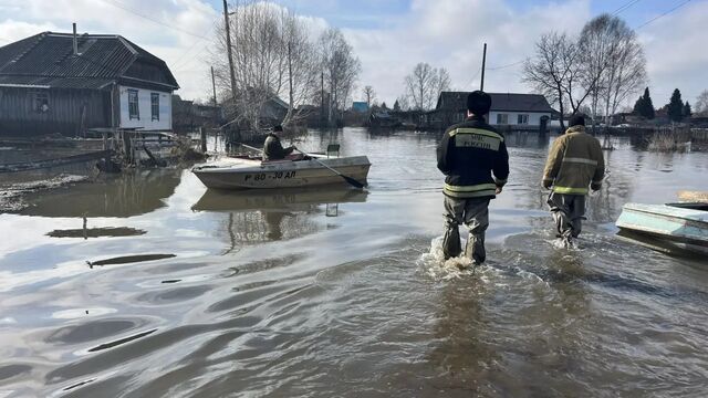 159 жилых домов продолжают оставаться подтопленными в Алтайском крае 159 жилых домов продолжают оставаться подтопленными в Алтайском крае - Алтайская правда, 15.04.2026