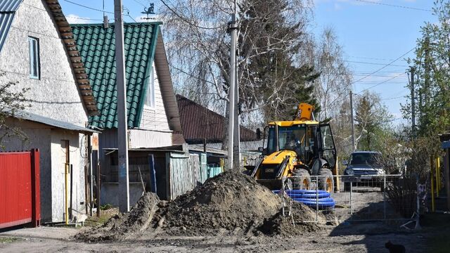 В частном микрорайоне Новоалтайска прокладывают новый водопровод - Алтайская правда, 29.04.2026