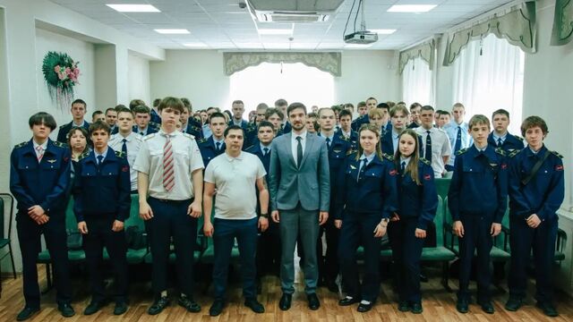 Встреча с ветераном СВО прошла в Барнаульском лицее железнодорожного транспорта - Алтайская правда, 29.04.2026