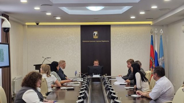 В Барнауле обсудили ситуации с топливом на АЗС - Алтайская правда, 26.06.2026