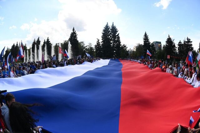Посягая на суверенитет других стран, Евросоюз сам загоняет себя в капкан Посягая на суверенитет других стран, Евросоюз сам загоняет себя в капкан - Издательский дом "Губерния", 30.08.2025