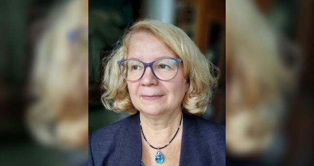 Алтайского искусствоведа наградили медалью «За труды в культуре и искусстве» - Телевидение Алтайского края Катунь 24, 17.06.2025