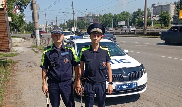 Полицейские помогли доставить роженицу до перинатального центра в Барнауле - Телевидение Алтайского края Катунь 24, 02.07.2025