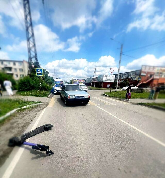 23-летний водитель сбил девочку-подростка на самокате в Бийске - Телевидение Алтайского края Катунь 24, 02.07.2025