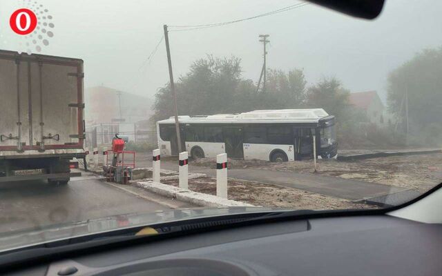 Стали известны подробности ДТП с вылетевшим в кювет автобусом в Воронеже - Обозреватель.Врн, 23.10.2025