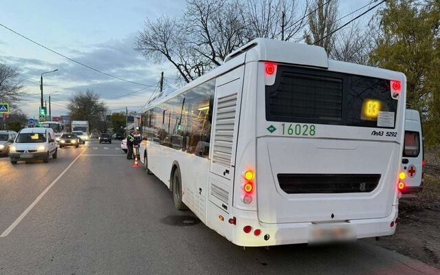 Следователи СК начали проверку после аварии с автобусом в Воронеже - Обозреватель.Врн, 30.10.2025