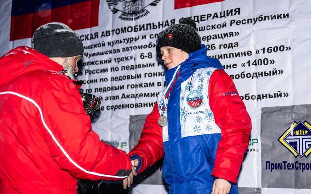 На третьем этапе чемпионата России по ледовым гонкам бронзу завоевал воронежский гонщик - Обозреватель.Врн, 21.02.2026