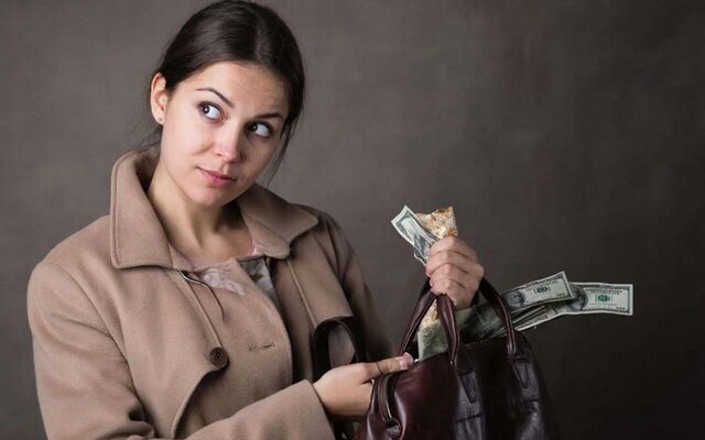 Около 55 млн жительница Воронежа похитила у своих знакомых под предлогом инвестиций - Обозреватель.Врн, 04.03.2026