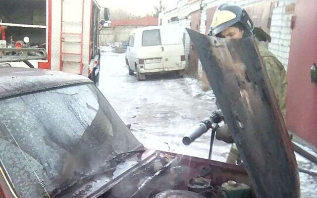 Загорелся автомобиль в гараже в Воронежской области Загорелся автомобиль в гараже в Воронежской области - Обозреватель.Врн, 22.03.2026