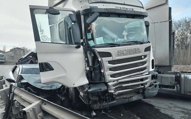 Двое взрослых и двое детей пострадали в жетском ДТП с тягачом на Р-298 в Воронежской области - Обозреватель.Врн, 02.04.2026