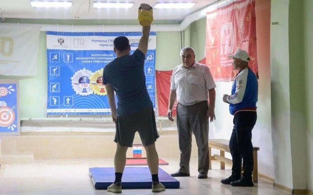 Ректор ВГЛТУ Михаил Драпалюк сдал нормы ГТО на золотой значок - Обозреватель.Врн, 13.07.2026