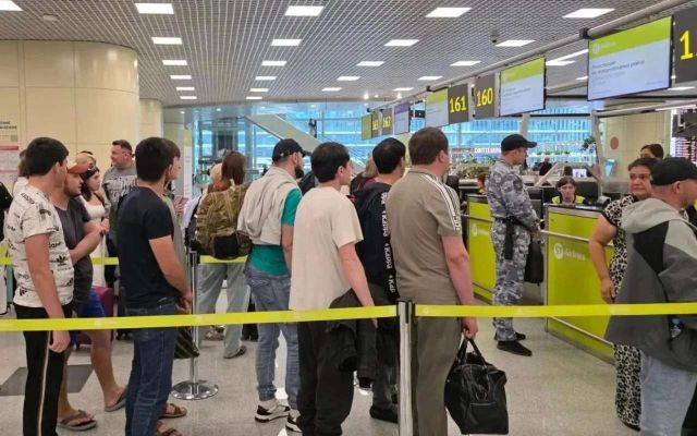 Домой отправили 17 нелегальных мигрантов из Воронежской области - Обозреватель.Врн, 20.07.2026