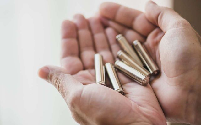 Взрывные устройства и боеприпасы хранил в гараже воронежец - Обозреватель.Врн, 15.10.2026