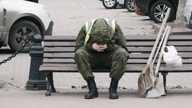 Навести порядок на улицах города после зимы требуют хабаровчане - Новости Хабаровска | transsibinfo.com, 26.03.2026
