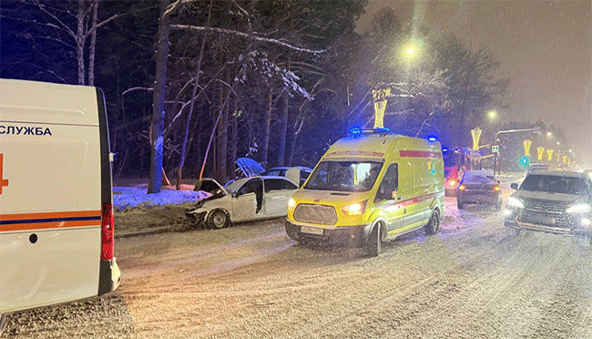 Три автомобиля столкнулись в Челябинске, пострадали мужчина и две девушки - Агенство новостей Доступ, 06.03.2026