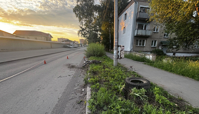 Под Челябинском пьяный подросток на мотоцикле влетел в ЛЭП - Агенство новостей Доступ, 20.06.2026