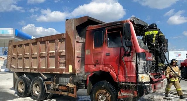 На трассе под Троицком на ходу загорелся грузовик - Агенство новостей Доступ, 02.09.2026