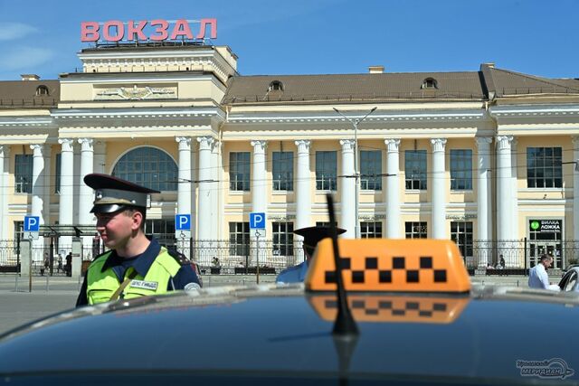 В Екатеринбурге сегодня проходит рейд по нелегальным перевозкам. - Уральский меридиан | Информационное агентство, 27.05.2026