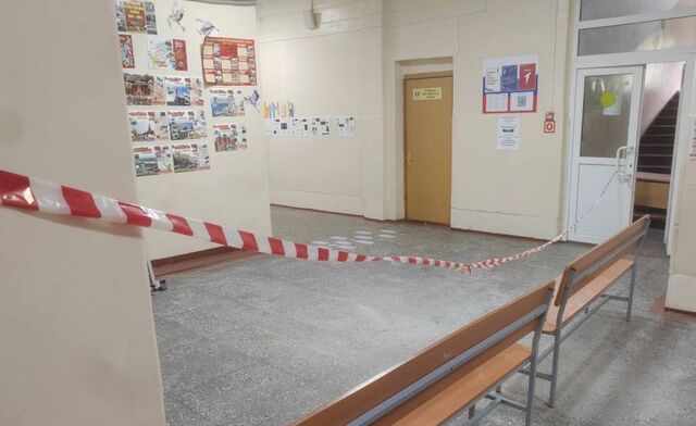 После обрушения потолка в школе Владивостока возбудили уголовное дело - PRIMPRESS, 17.09.2025