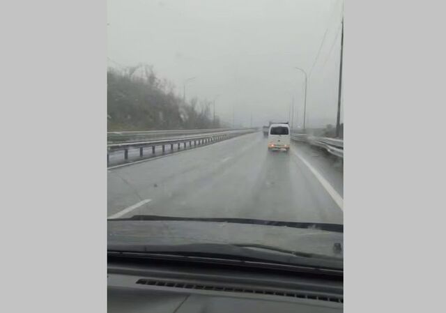 Снег на объездной Владивостока: автомобилистов предупреждают об опасности - PRIMPRESS, 01.11.2025