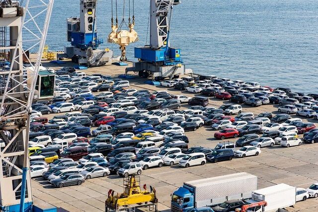 Владивостокский автомобильный терминал в октябре обновил рекорд перевалки Владивостокский автомобильный терминал в октябре обновил рекорд перевалки - PRIMPRESS, 05.11.2025