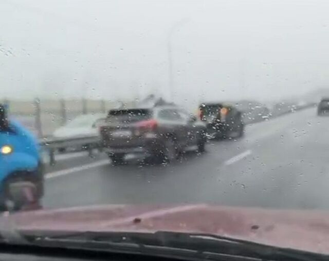 Первый снег во Владивостоке: «тачки в леерах уже стоят» Первый снег во Владивостоке: «тачки в леерах уже стоят» - PRIMPRESS, 08.11.2025